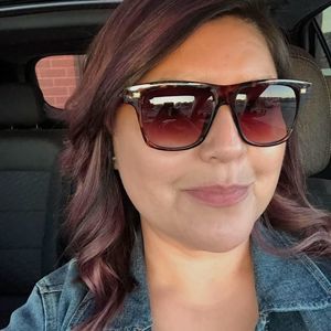 Meet your Posher, Vanessa